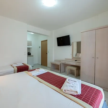 Areti Aparthotel 2*