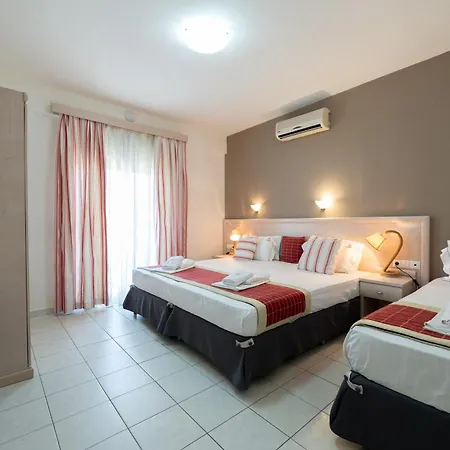 Aparthotel Areti 3*
