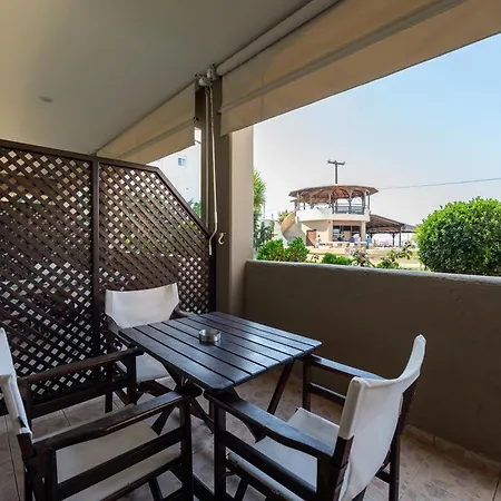 Areti Aparthotel 2*