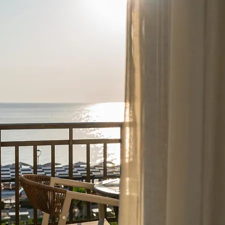 Aparthotel Areti Neos Marmaras