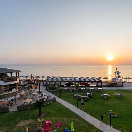 Aparthotel Areti Neos Marmaras