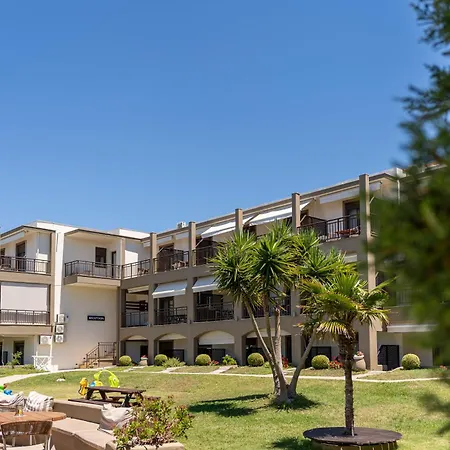 Areti Aparthotel Neos Marmaras