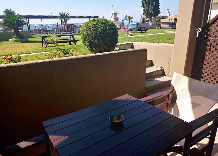 Areti Apart-hotel Néos Marmarás