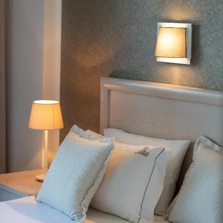 Aparthotel Areti 3*