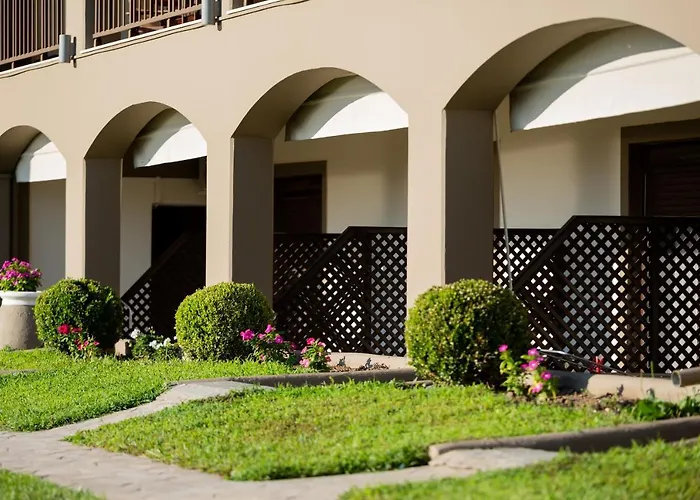 Aparthotel Areti