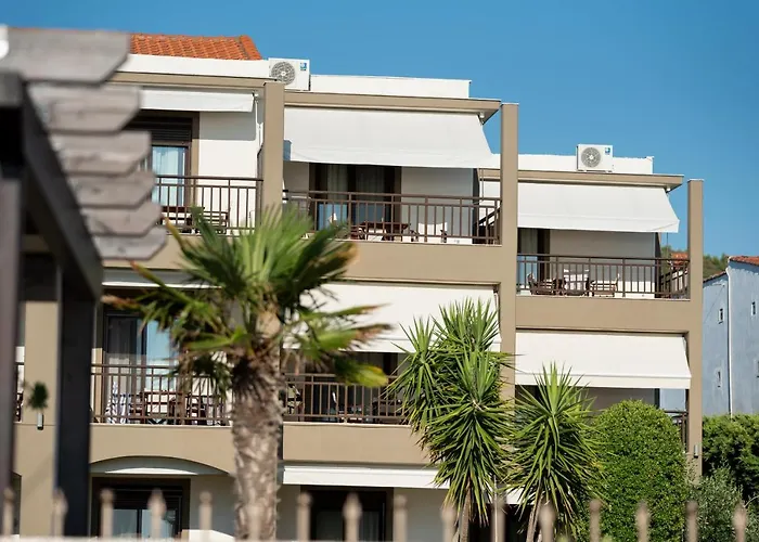 Aparthotel Areti 3*