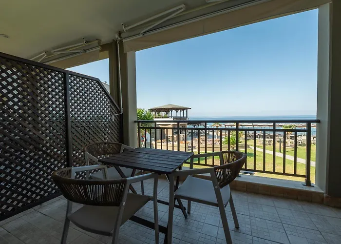 Aparthotel Areti 3*